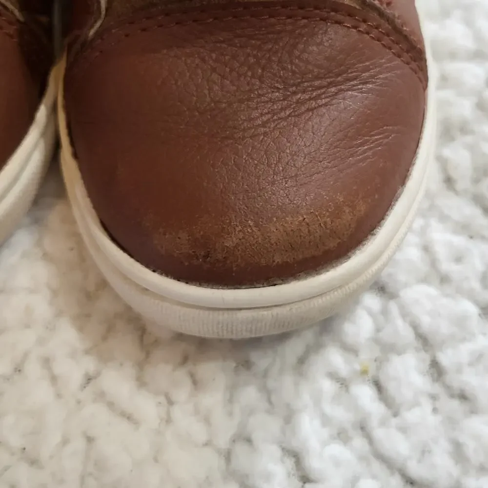 Little kids UGG Boots  Brown leather size 7_6